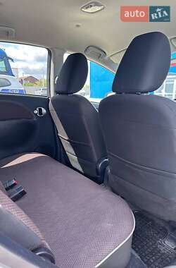 Хэтчбек Mitsubishi i-MiEV 2012 в 