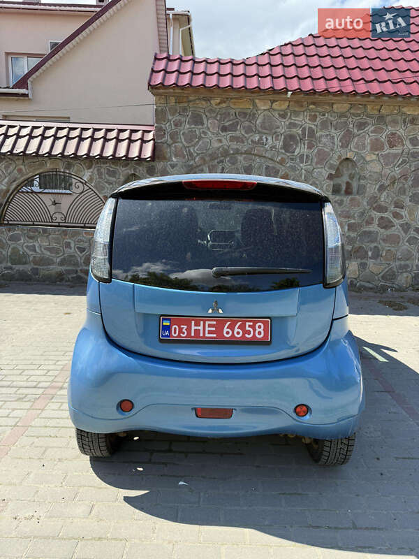 Хетчбек Mitsubishi i-MiEV 2011 в Чернівцях