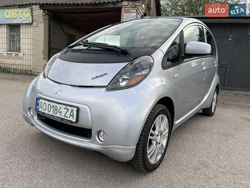 Хэтчбек Mitsubishi i-MiEV 2011 в Мироновке