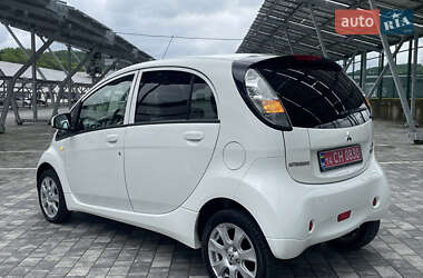 Хетчбек Mitsubishi i-MiEV 2011 в 