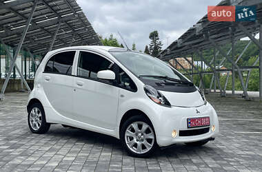 Хетчбек Mitsubishi i-MiEV 2011 в 