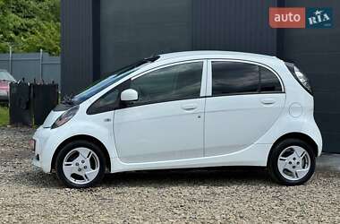 Хетчбек Mitsubishi i-MiEV 2012 в 