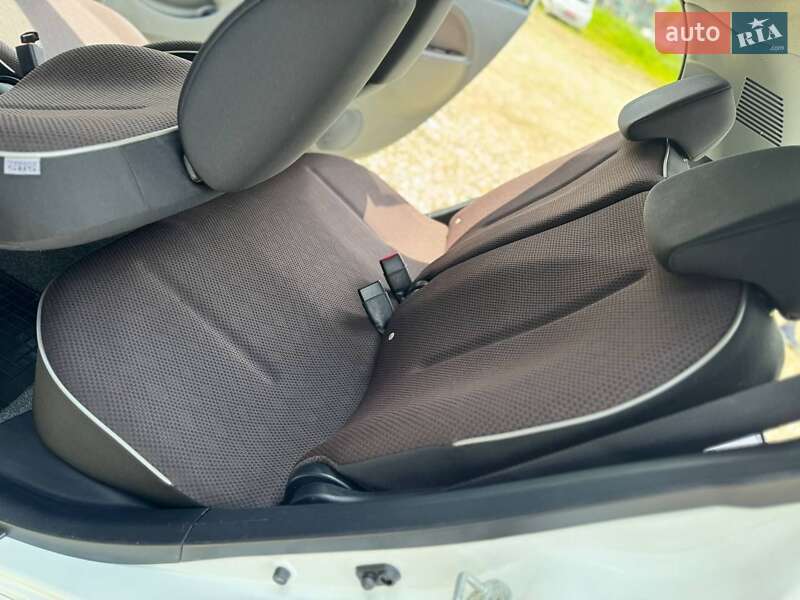 Хэтчбек Mitsubishi i-MiEV 2012 в Трускавце фото 36 Хэтчбек Mitsubishi i-MiEV 2012 в Трускавце