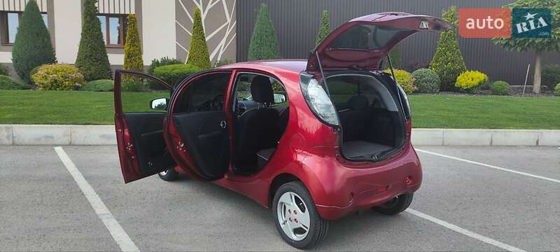 Хэтчбек Mitsubishi i-MiEV 2013 в Запорожье