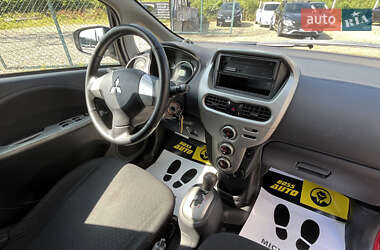 Хэтчбек Mitsubishi i-MiEV 2011 в 
