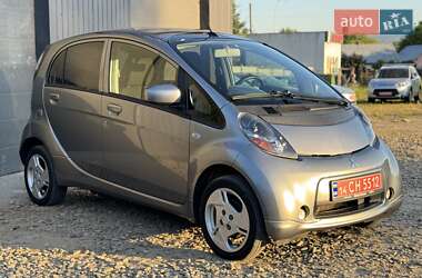 Хэтчбек Mitsubishi i-MiEV 2011 в 