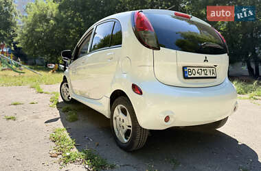 Хэтчбек Mitsubishi i-MiEV 2012 в 