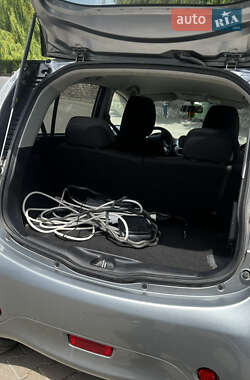 Хэтчбек Mitsubishi i-MiEV 2011 в 