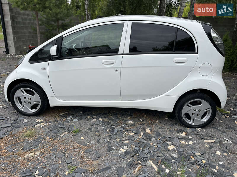 Хетчбек Mitsubishi i-MiEV 2011 в Кременці