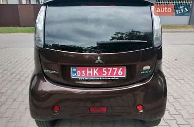 Хэтчбек Mitsubishi i-MiEV 2016 в 