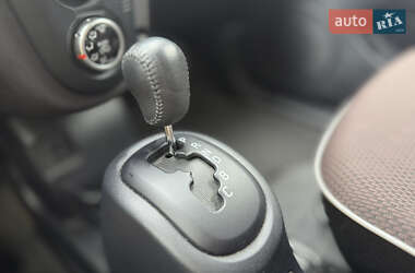 Хэтчбек Mitsubishi i-MiEV 2014 в 