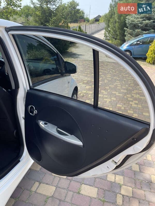 Хетчбек Mitsubishi i-MiEV 2011 в Дніпрі фото 17 Хетчбек Mitsubishi i-MiEV 2011 в Дніпрі