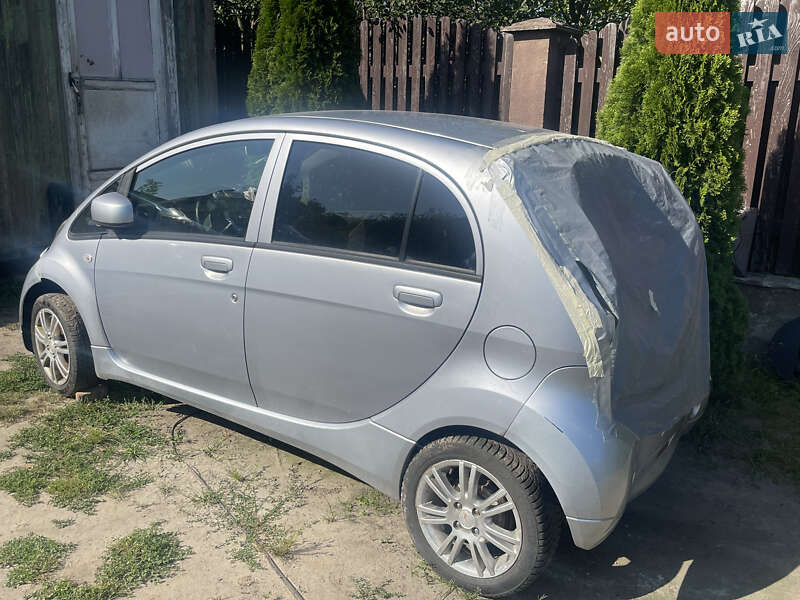 Mitsubishi i-MiEV 2011