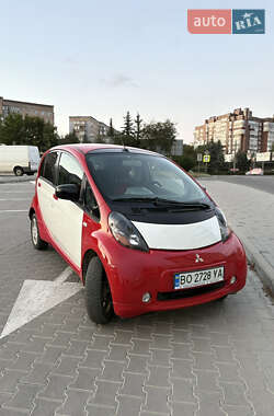Хэтчбек Mitsubishi i-MiEV 2011 в 