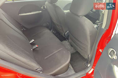 Хэтчбек Mitsubishi i-MiEV 2010 в 