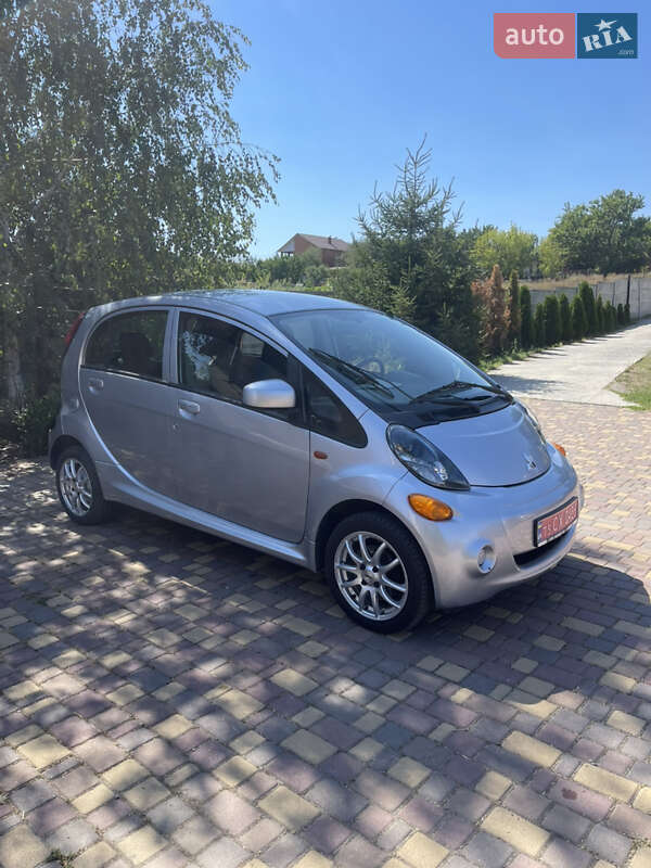 Хэтчбек Mitsubishi i-MiEV 2011 в Днепре