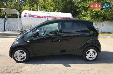 Хэтчбек Mitsubishi i-MiEV 2011 в 