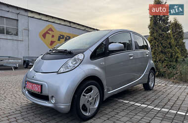 Хэтчбек Mitsubishi i-MiEV 2015 в 