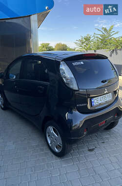 Хэтчбек Mitsubishi i-MiEV 2011 в 