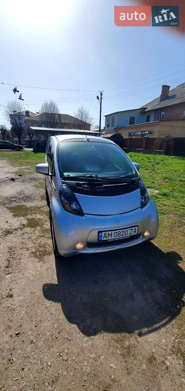 Хетчбек Mitsubishi i-MiEV 2011 в Козятині