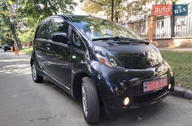 Хэтчбек Mitsubishi i-MiEV 2012 в 