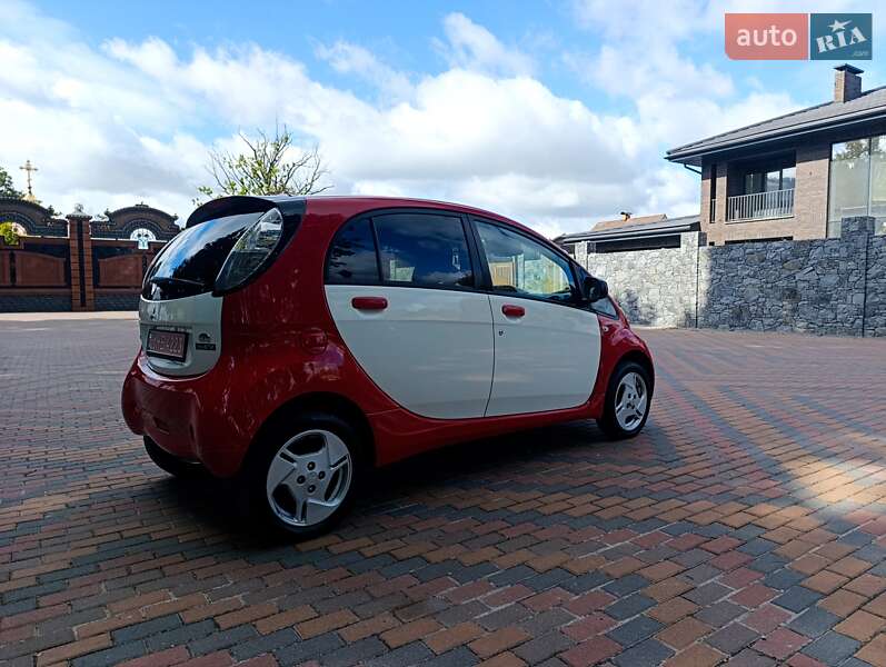 Хэтчбек Mitsubishi i-MiEV 2011 в Звягеле