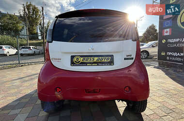 Хетчбек Mitsubishi i-MiEV 2010 в 