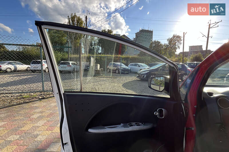 Хэтчбек Mitsubishi i-MiEV 2010 в Стрые
