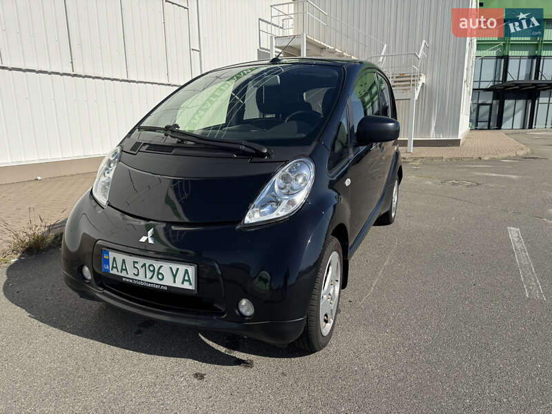 Mitsubishi i-MiEV 2015