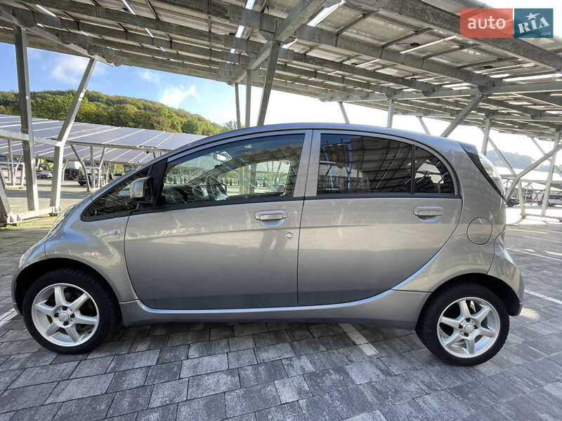 Хэтчбек Mitsubishi i-MiEV 2011 в Львове