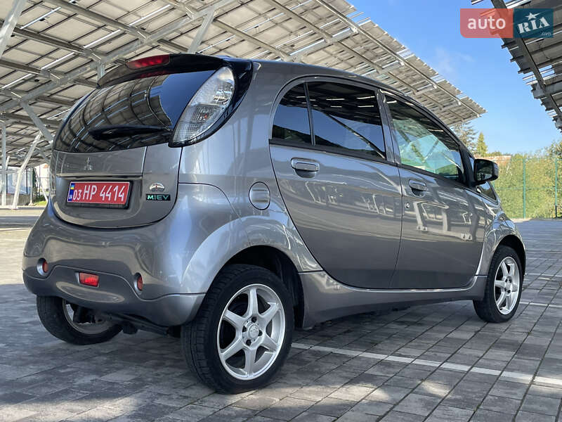 Хэтчбек Mitsubishi i-MiEV 2011 в Львове