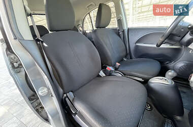 Хэтчбек Mitsubishi i-MiEV 2011 в 