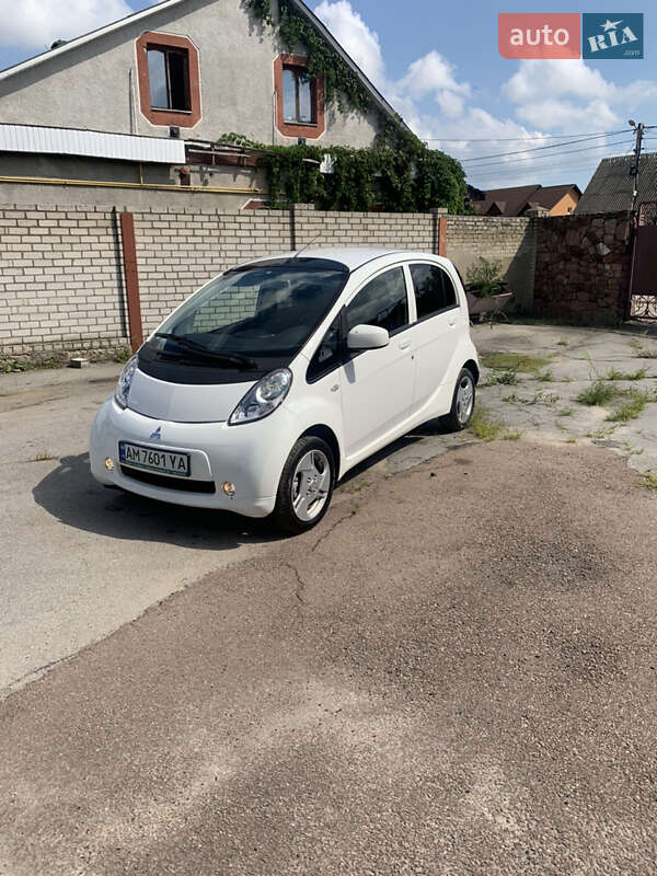 Хэтчбек Mitsubishi i-MiEV 2015 в Житомире фото 2 Хэтчбек Mitsubishi i-MiEV 2015 в Житомире