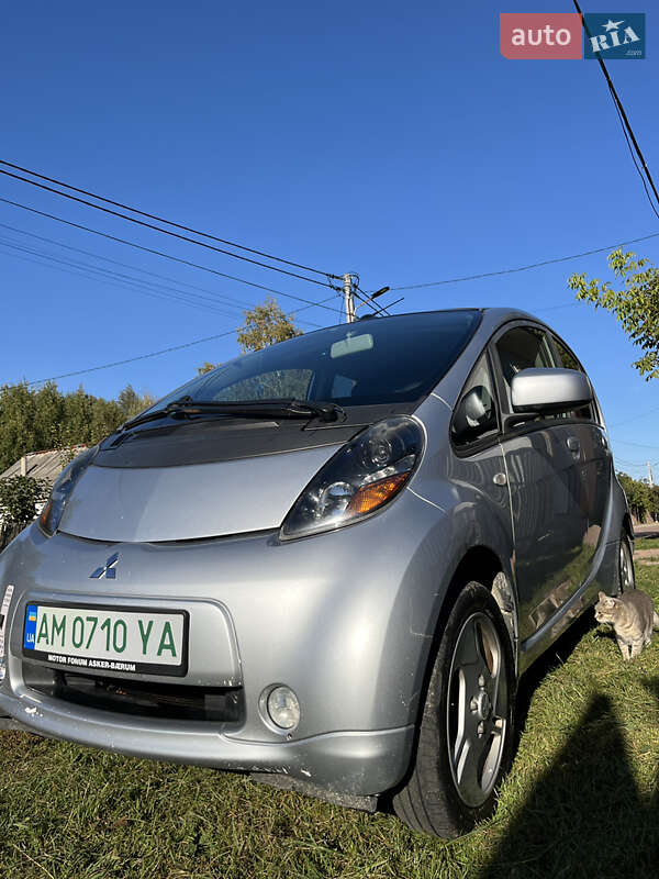 Хэтчбек Mitsubishi i-MiEV 2011 в Житомире фото 4 Хэтчбек Mitsubishi i-MiEV 2011 в Житомире