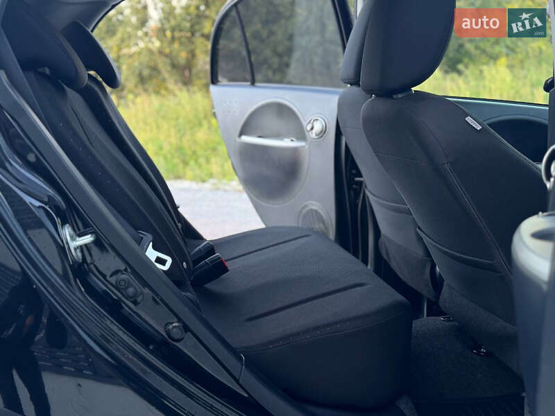 Хэтчбек Mitsubishi i-MiEV 2012 в Львове
