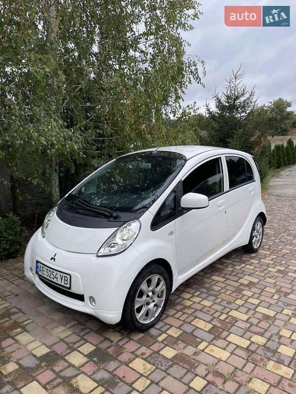 Mitsubishi i-MiEV 2015