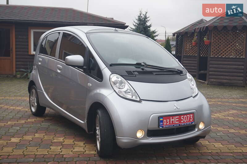Хэтчбек Mitsubishi i-MiEV 2014 в Самборе