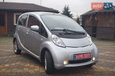 Хэтчбек Mitsubishi i-MiEV 2014 в 