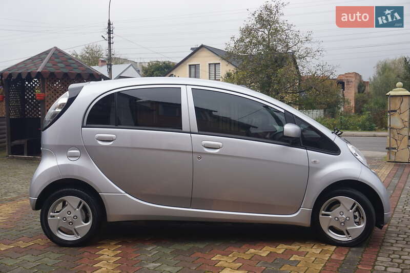Хэтчбек Mitsubishi i-MiEV 2014 в Самборе
