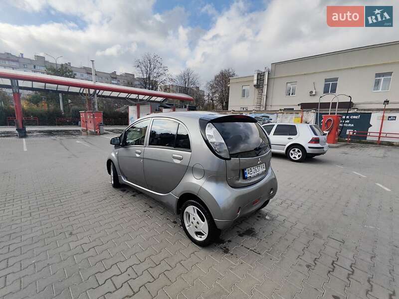 Хетчбек Mitsubishi i-MiEV 2012 в Вінниці