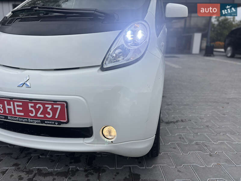 Хэтчбек Mitsubishi i-MiEV 2013 в Владимире