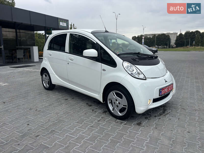 Хэтчбек Mitsubishi i-MiEV 2013 в Владимире