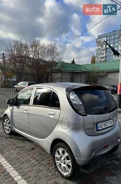 Хэтчбек Mitsubishi i-MiEV 2016 в Днепре