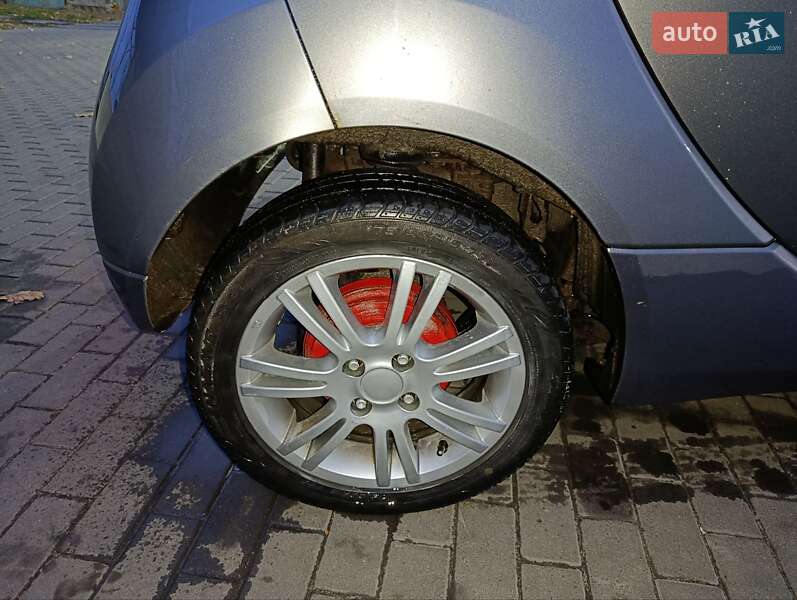 Хэтчбек Mitsubishi i-MiEV 2011 в Киверцах