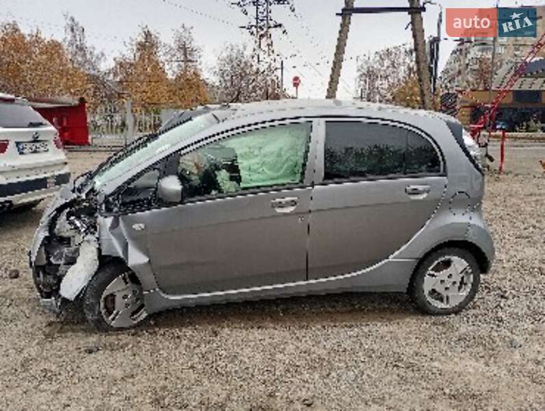 Mitsubishi i-MiEV 2012