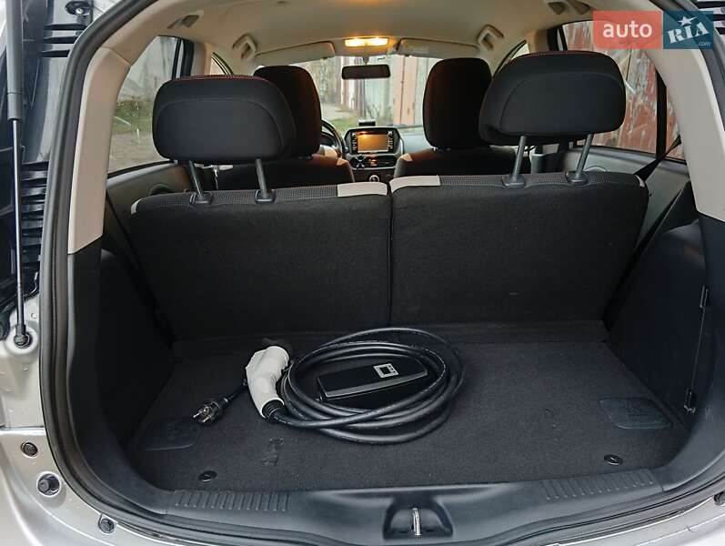 Хэтчбек Mitsubishi i-MiEV 2017 в Стрые фото 2 Хэтчбек Mitsubishi i-MiEV 2017 в Стрые