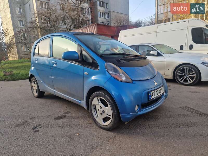 Mitsubishi i-MiEV 2012