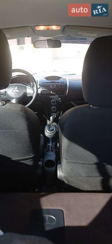 Хэтчбек Mitsubishi i-MiEV 2012 в Черновцах фото 21 Хэтчбек Mitsubishi i-MiEV 2012 в Черновцах