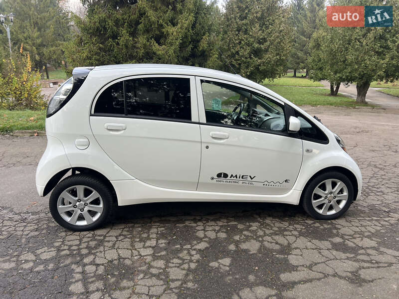 Хэтчбек Mitsubishi i-MiEV 2013 в Ровно фото 10 Хэтчбек Mitsubishi i-MiEV 2013 в Ровно