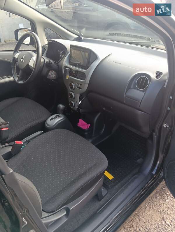 Хэтчбек Mitsubishi i-MiEV 2011 в Днепре фото 9 Хэтчбек Mitsubishi i-MiEV 2011 в Днепре